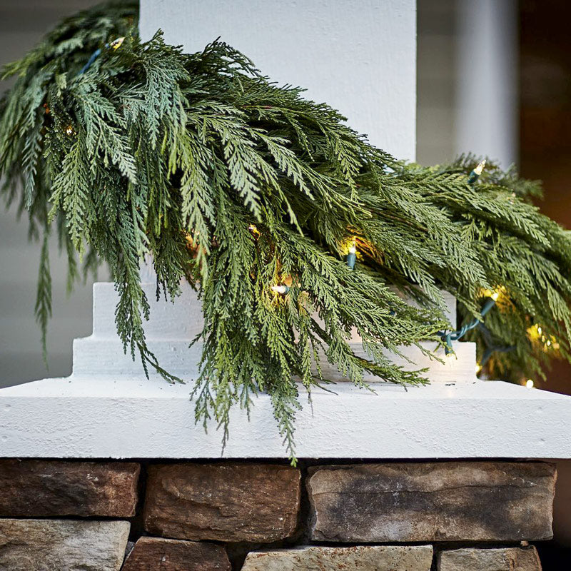 Fresh Cedar Holiday Garland, 20'
