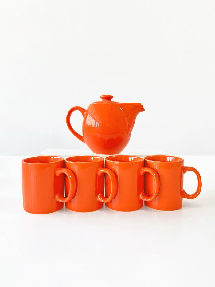 Teapot + Tea Brewer Mugs